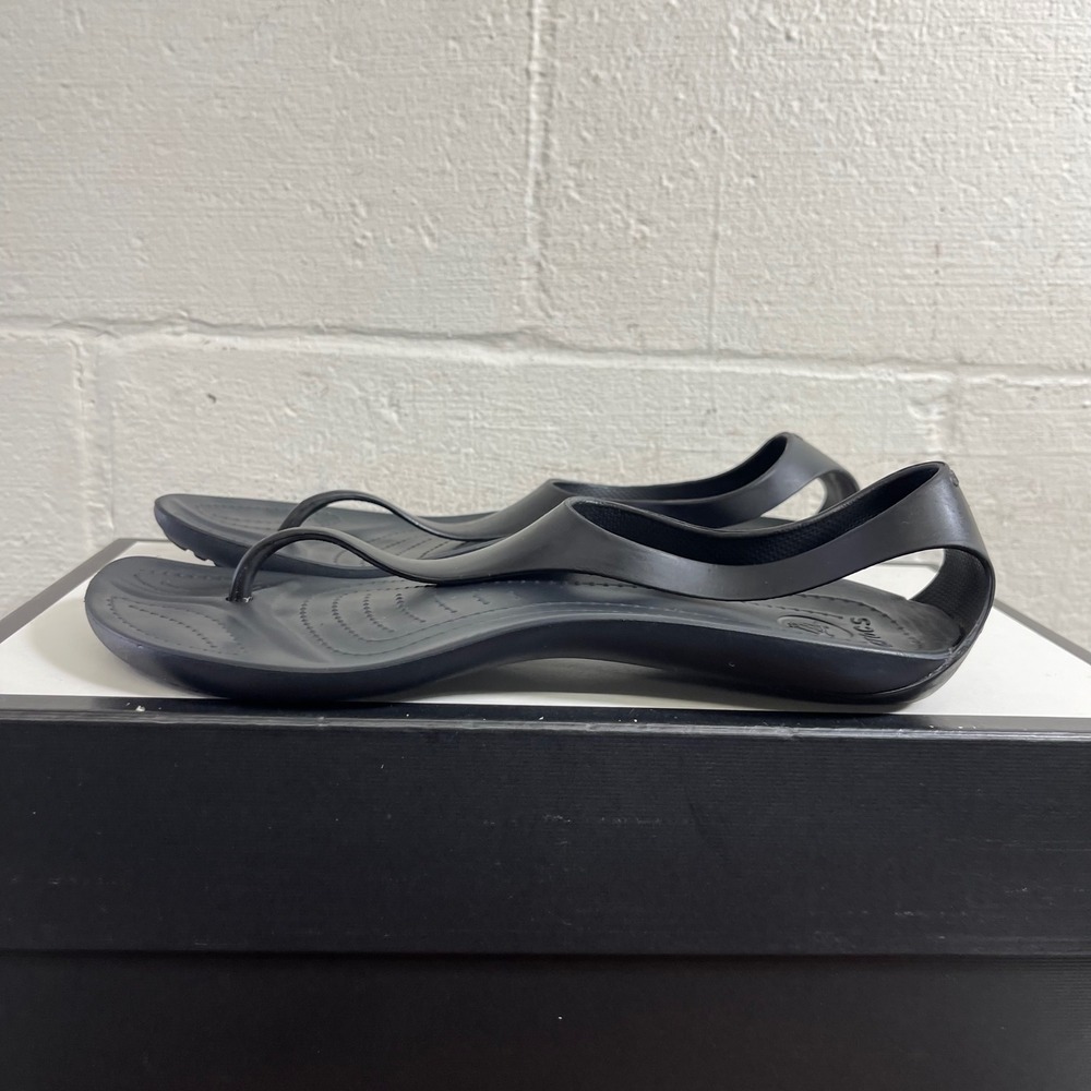 CROCS Black Women's Slingback Flip Sandals - Picture 4 of 12